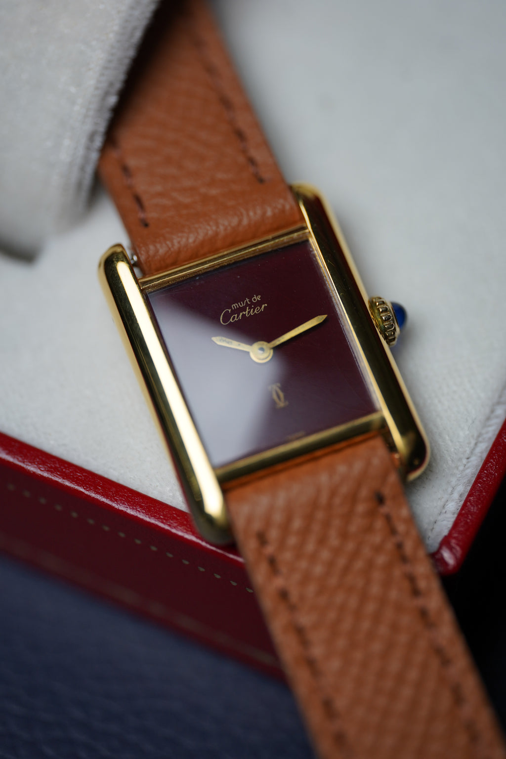 Cartier Tank Must PM burgundy