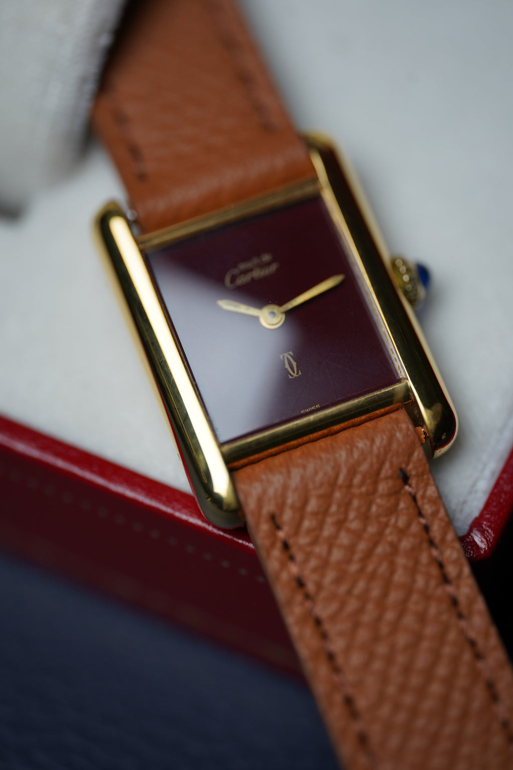 Cartier Tank Must PM burgundy