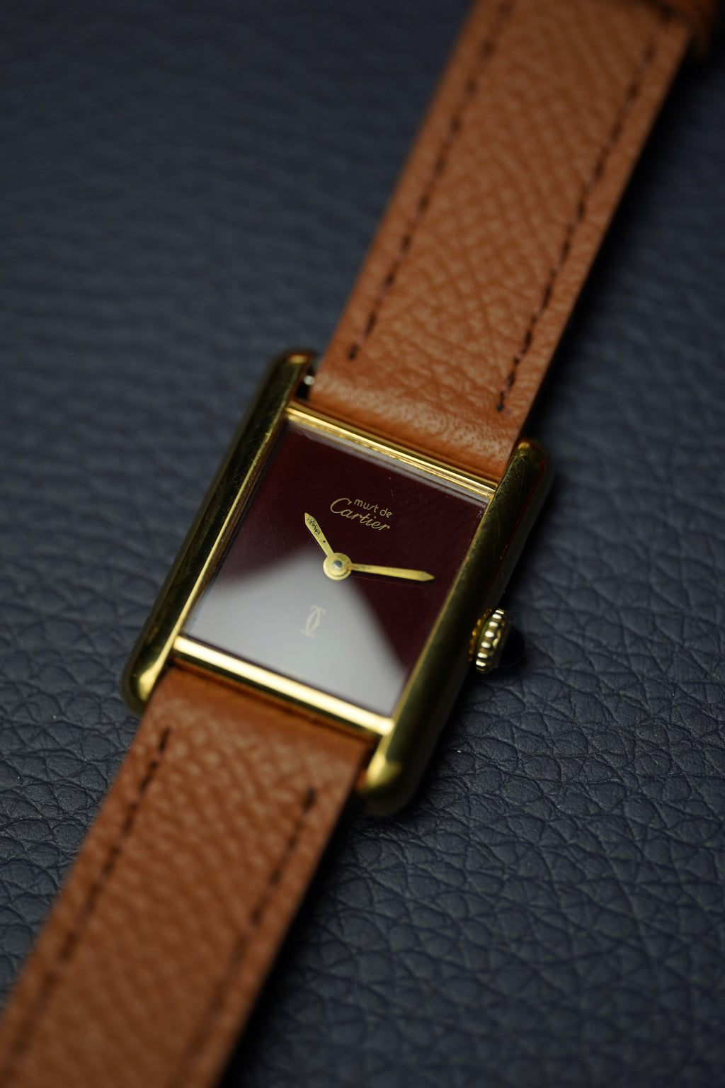 Cartier Tank Must PM burgundy