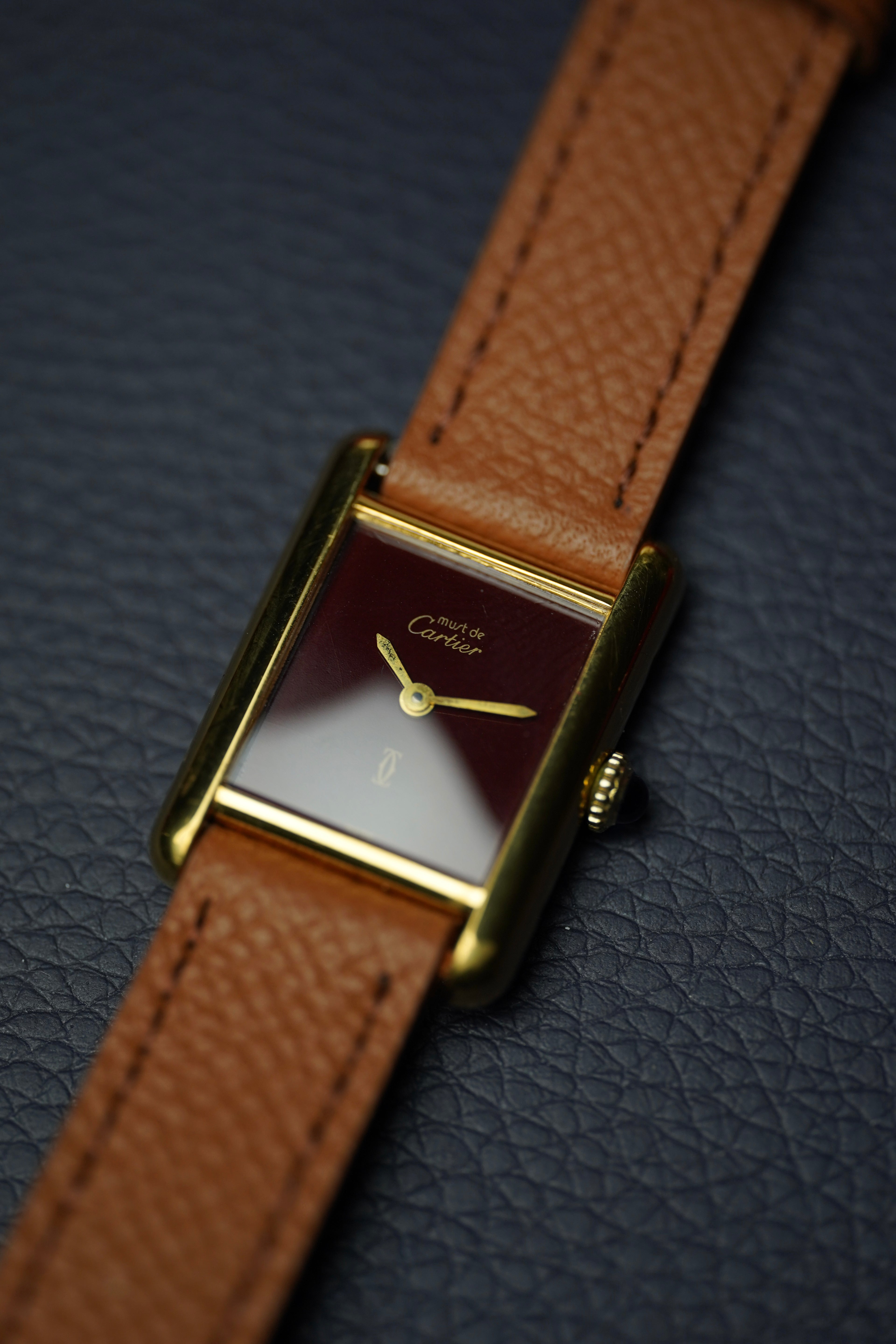 Cartier Tank Must PM burgundy