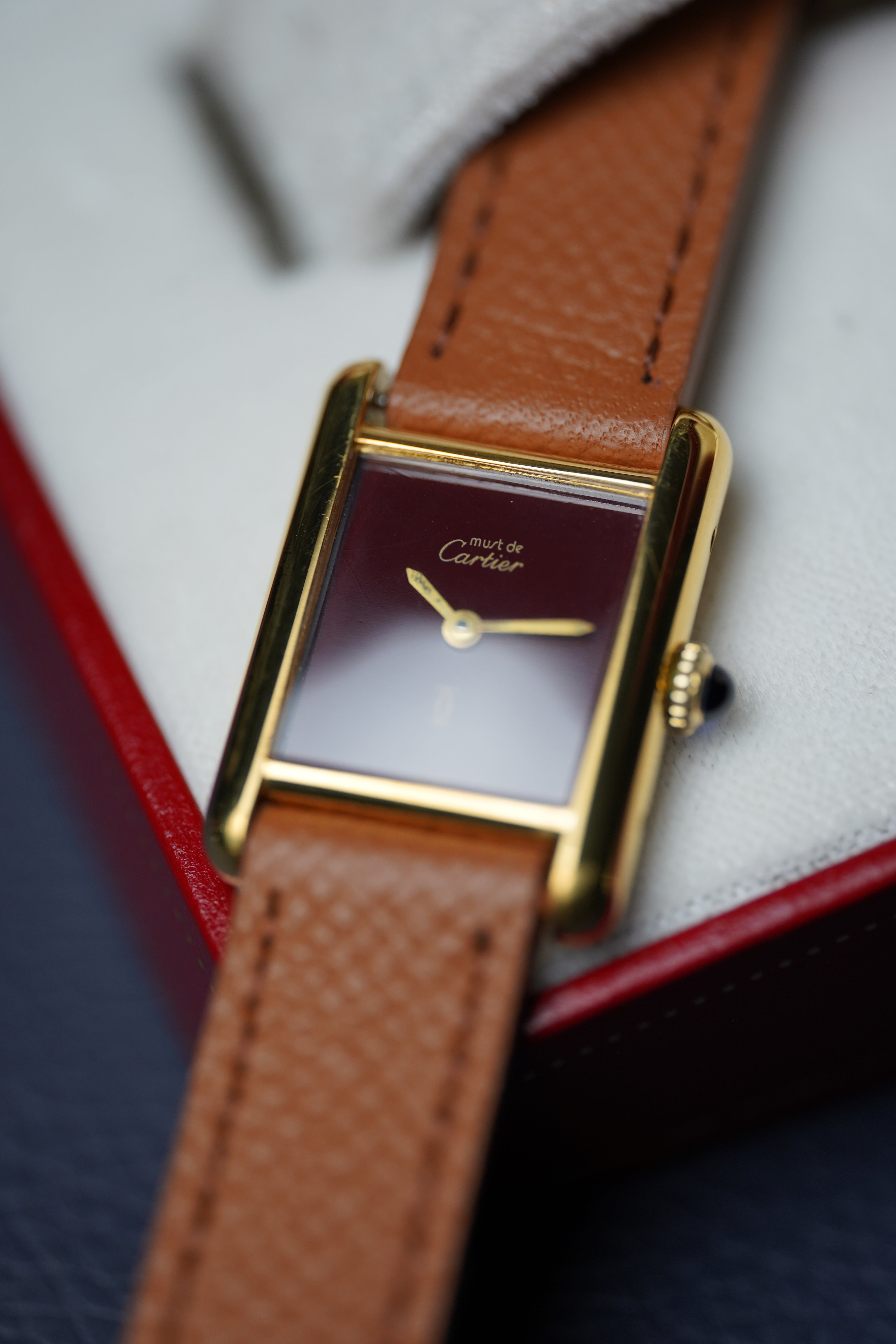 Cartier Tank Must PM burgundy
